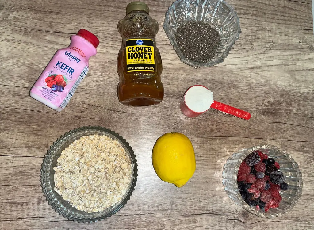 Individual ingredients for the berry and lemon overnight oats with kefir.